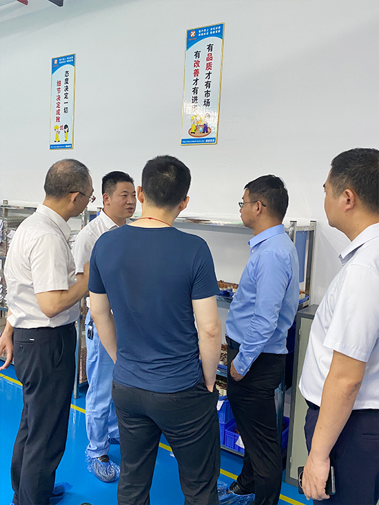 Warmly welcome Suzhou Riying Electronics to visit our company to guide the work!