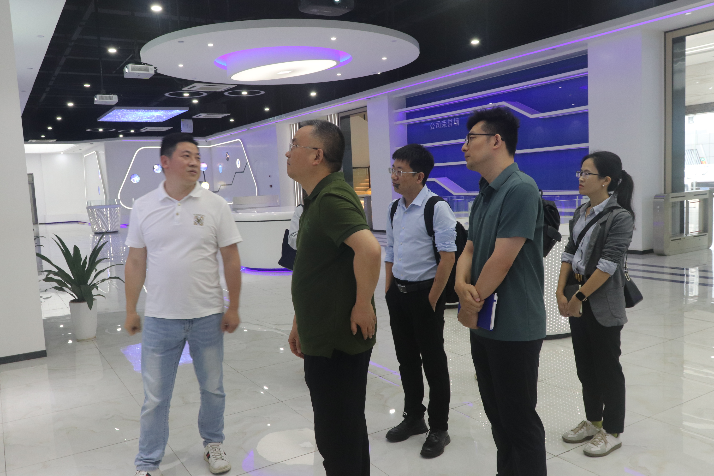 Welcome customers from Shenzhen to visit our company on April 27, 2025 Welcome customers from Shenzhen to visit our company on April 27, 2025