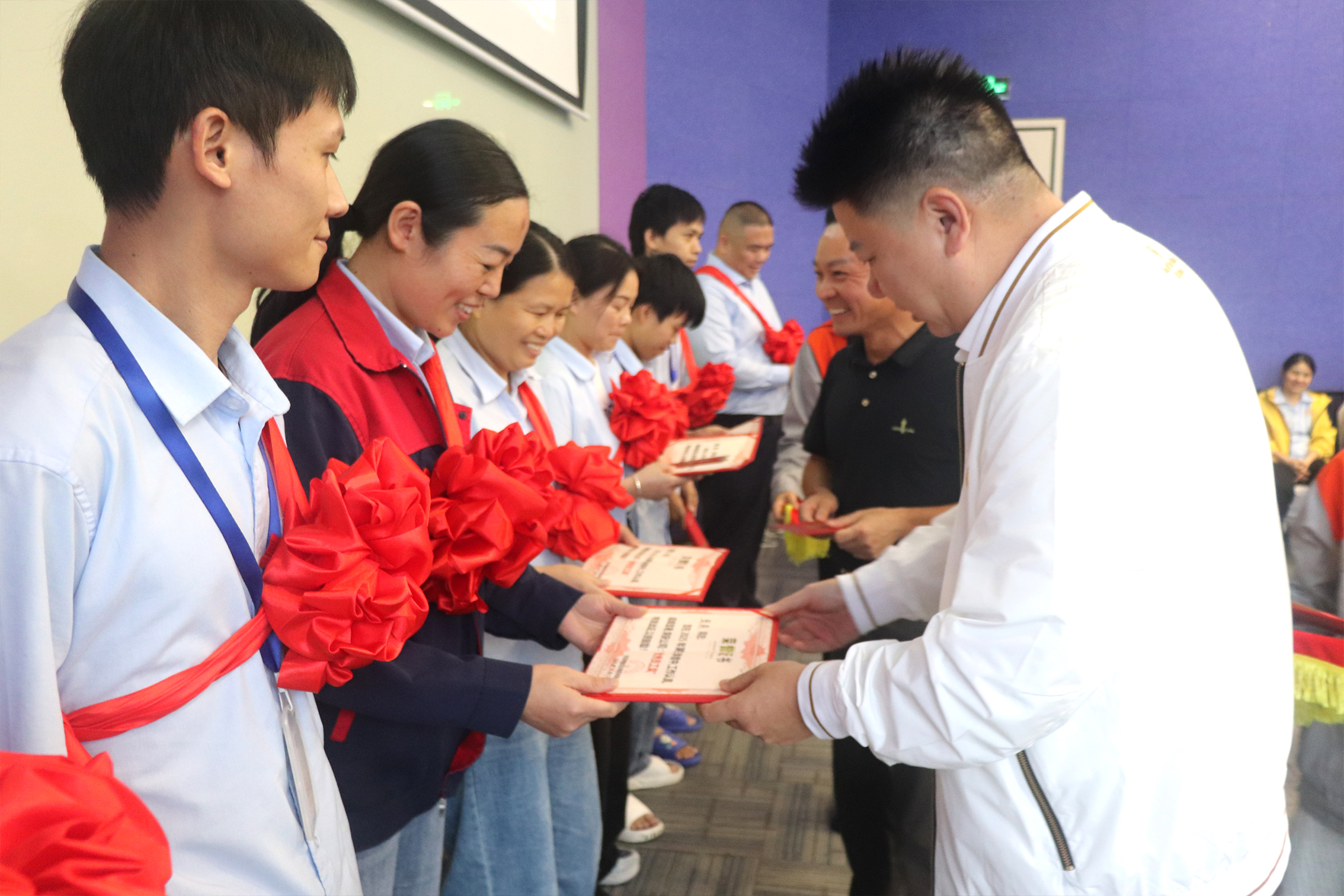 Xinbaoda will hold its third-quarter meeting in 2025 Xinbaoda will hold its third-quarter meeting in 2025