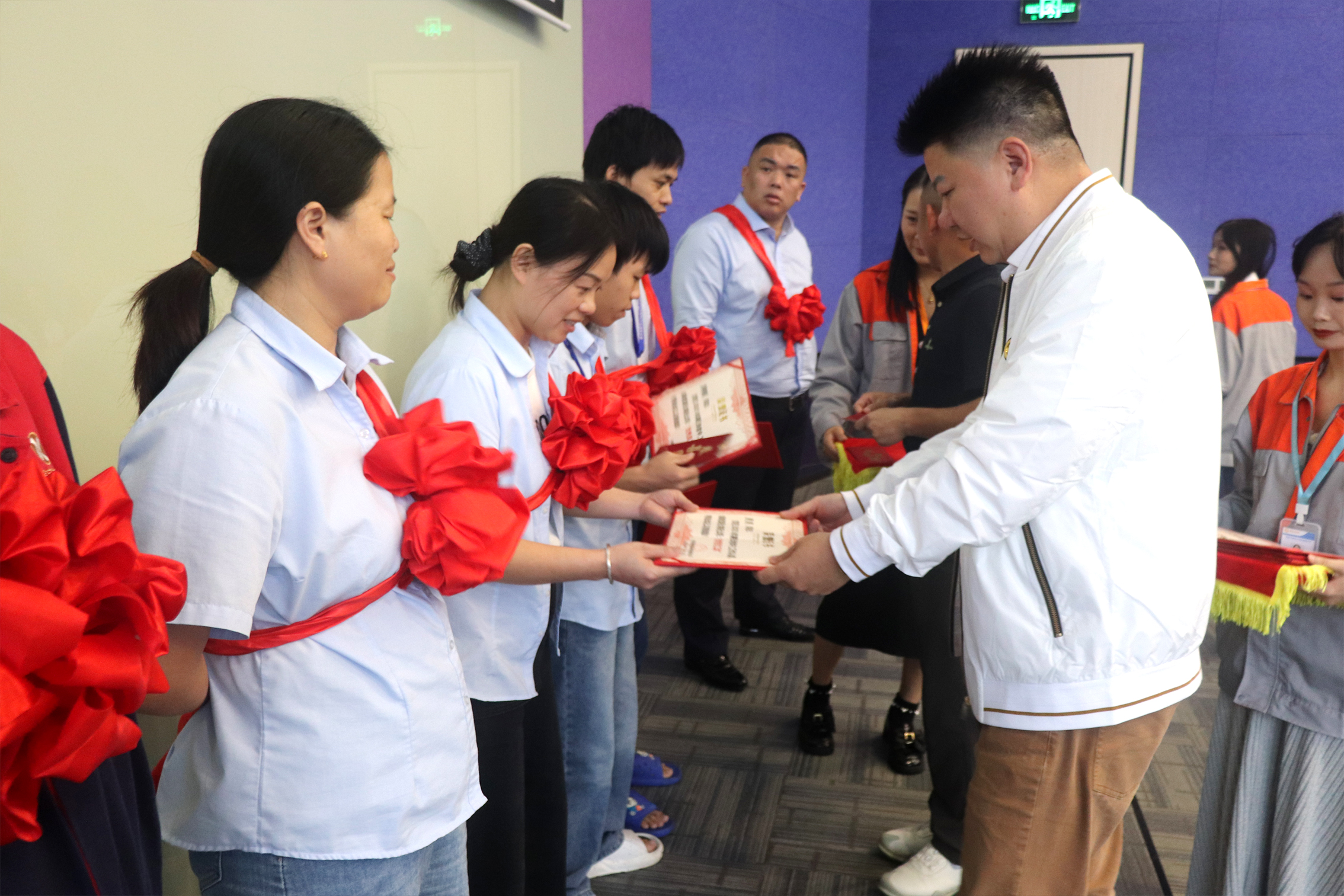 Xinbaoda will hold its third-quarter meeting in 2025 Xinbaoda will hold its third-quarter meeting in 2025